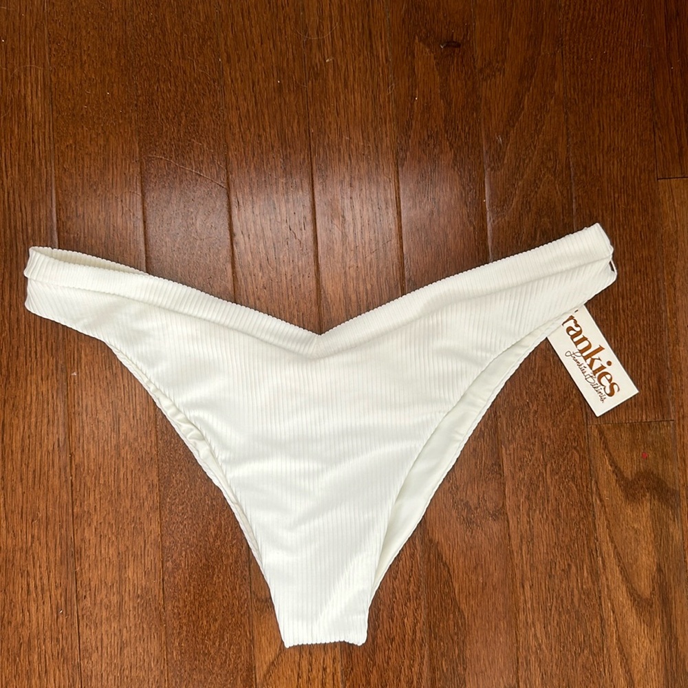 Frankie’s bikini bottoms